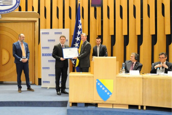 U Parlamentarnoj skupštini BiH uručena priznanja za doprinos ravnopravnosti spolova u 2017. godini